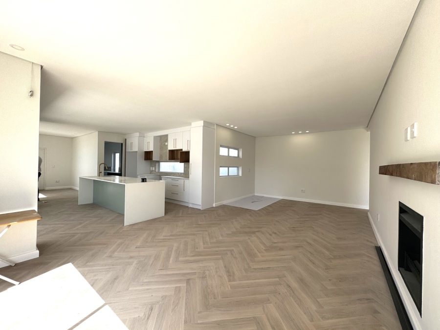 4 Bedroom Property for Sale in Sandown Western Cape